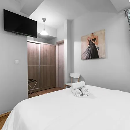 Rustique, Nilie Hospitality Mgmt Апартаменты *